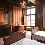 Le Logis D'equilly Bed & Breakfast