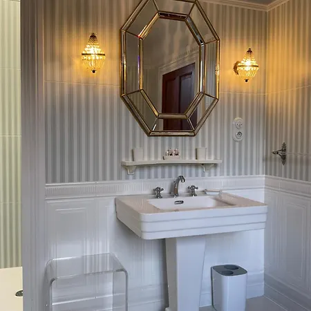 Le Logis D'equilly B&B 3*