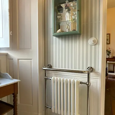 Le Logis D'equilly B&B *