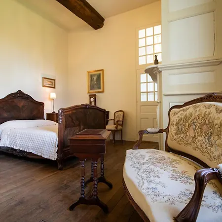 Le Logis D'equilly 3*