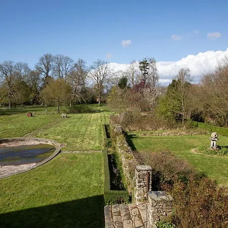 Bed & Breakfast Le Logis D'equilly 3*