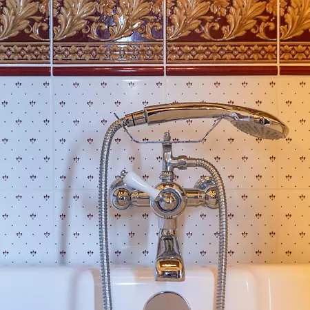 Le Logis D'equilly Bed & Breakfast