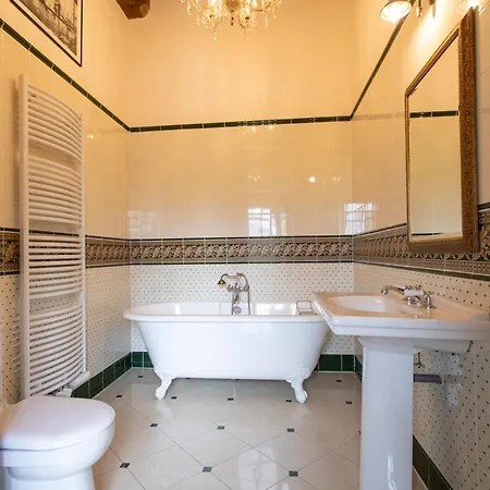 Le Logis D'equilly Bed & Breakfast Équilly