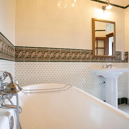 Le Logis D'equilly Bed & Breakfast Équilly