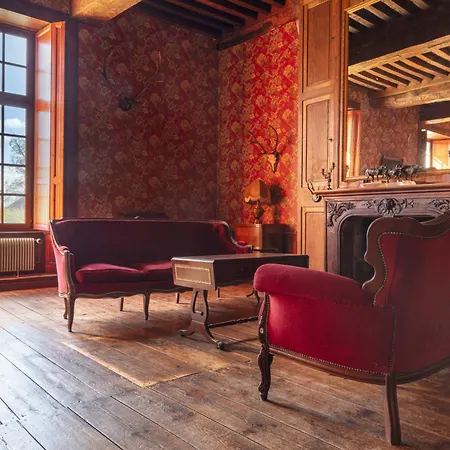 Le Logis D'equilly Bed & Breakfast 3*
