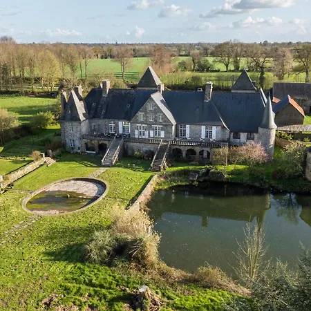 Le Logis D'equilly Bed & Breakfast