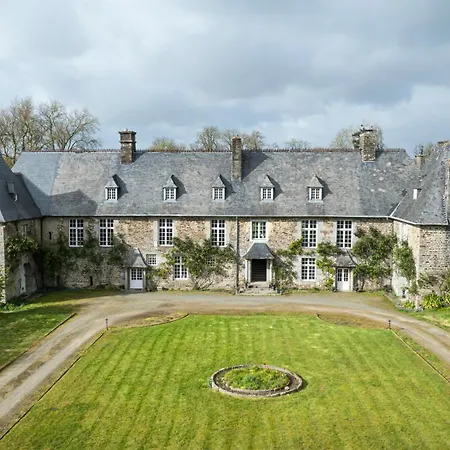 Le Logis D'equilly Bed & Breakfast 3*
