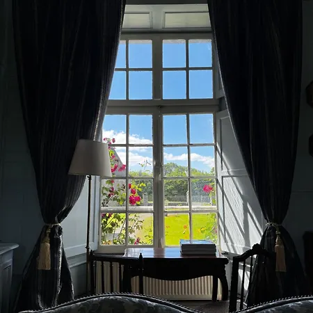 Le Logis D'equilly Bed & Breakfast