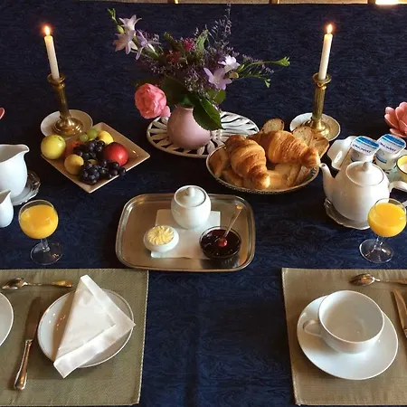 Le Logis D'equilly B&B *