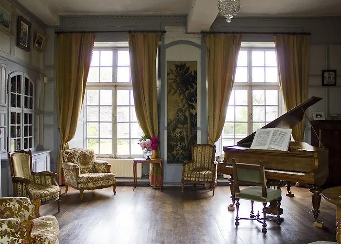 Bed & Breakfast Le Logis D'equilly 3*