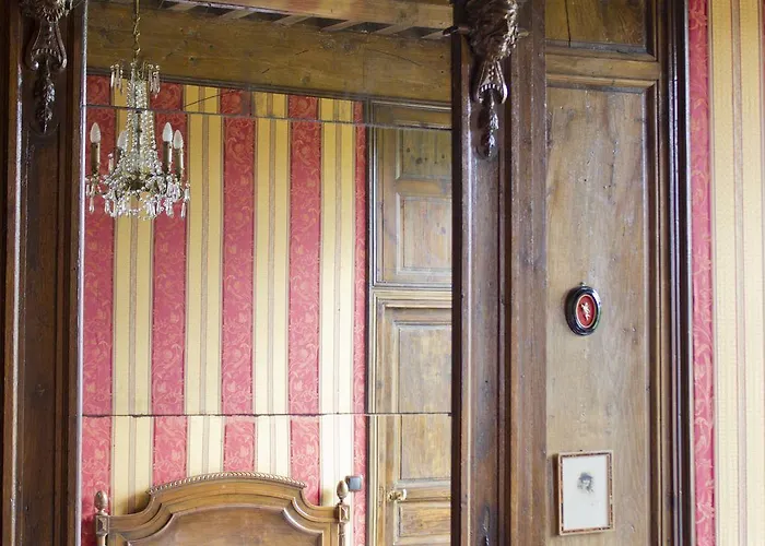 Bed & Breakfast Le Logis D'equilly 3*